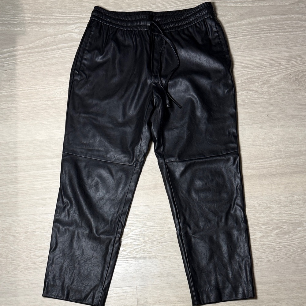 Calvin Klein Black Cropped Pants
